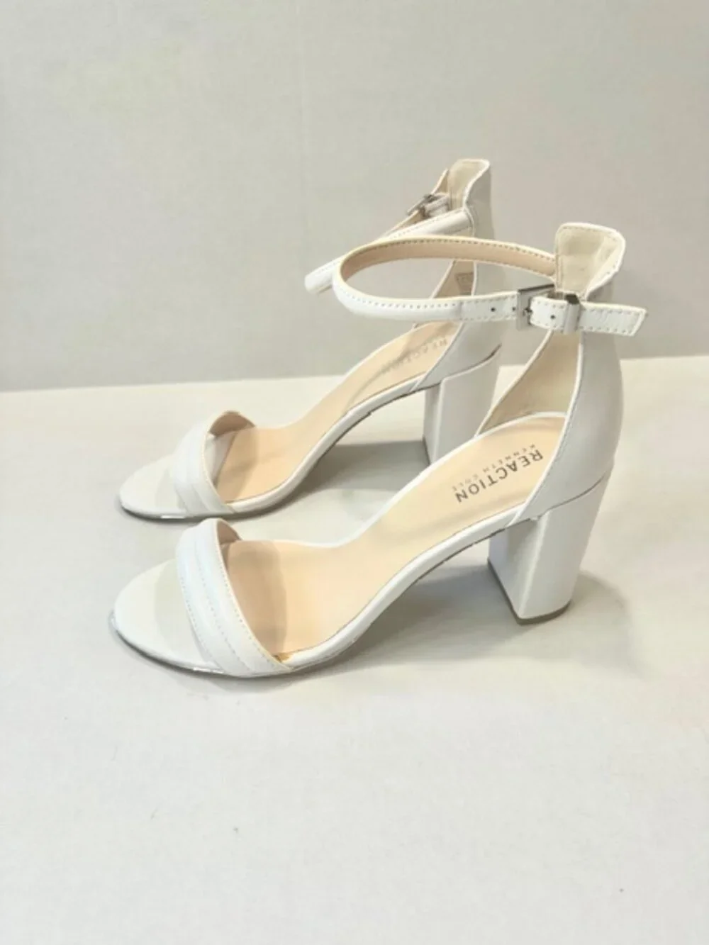 Kenneth Cole Reaction Womens Lolita Dress Sandals Block Heel White Size US 8.5